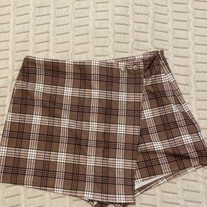 Plaid skort, size L, brand: sincerely Jules